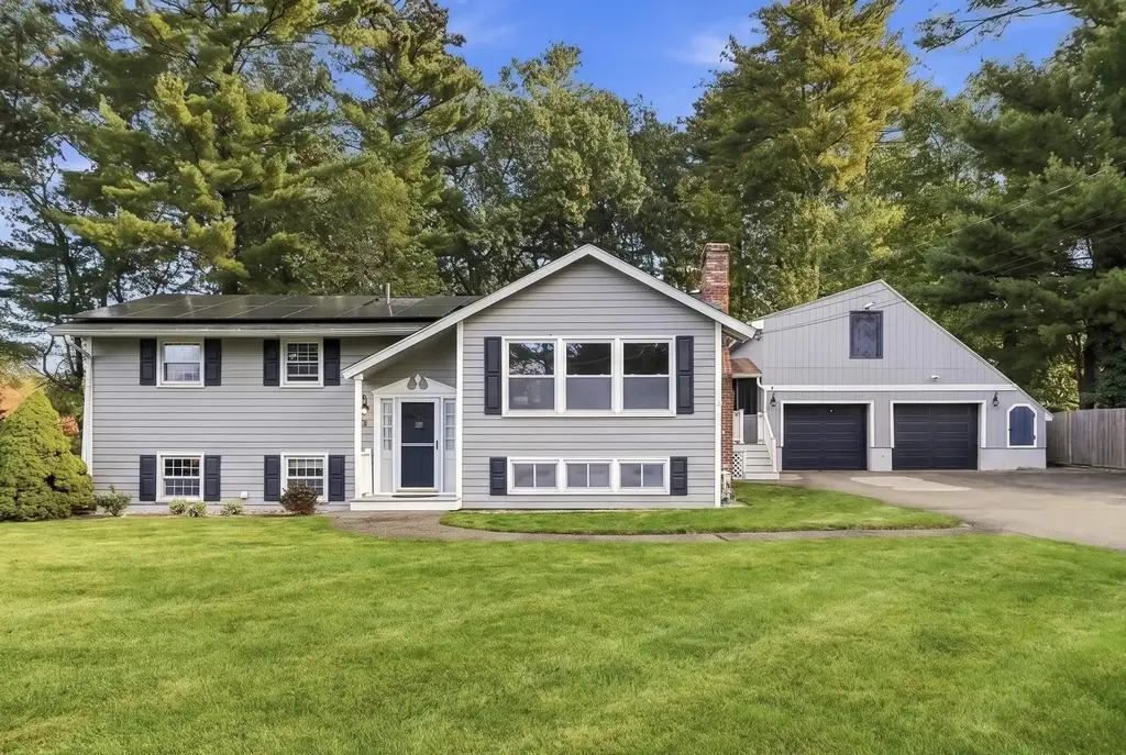 20 Newburgh Road, Nashua