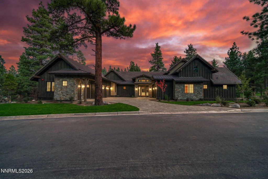 5320 Nestle Court, Reno