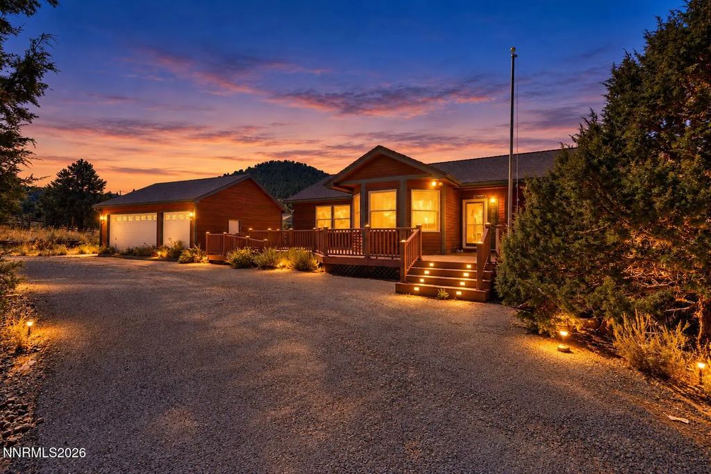 21361 Crestview Road, Reno