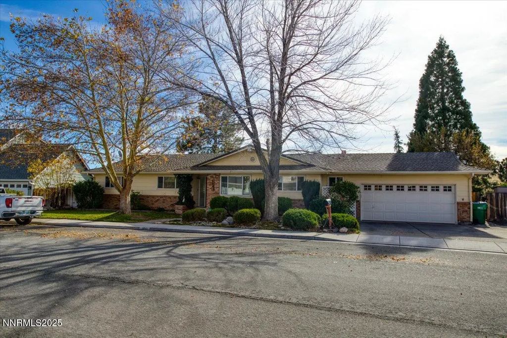 3880 Piccadilly Drive, Reno