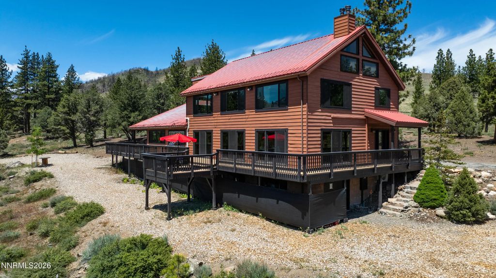 245 Hot Springs Road, Markleeville