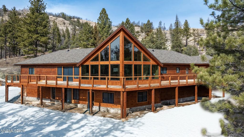 205 Raymond View Road, Markleeville