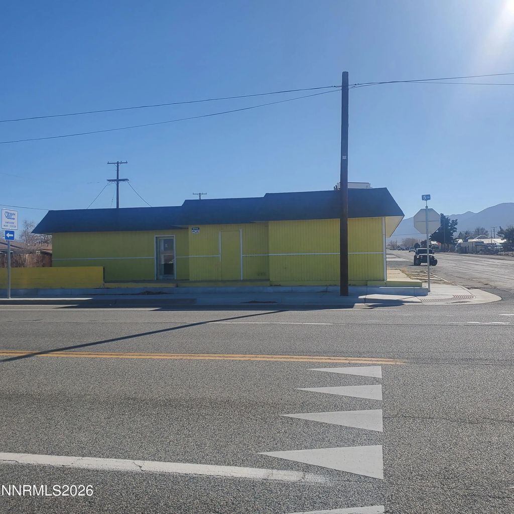 1302 E 5th Street, Hawthorne