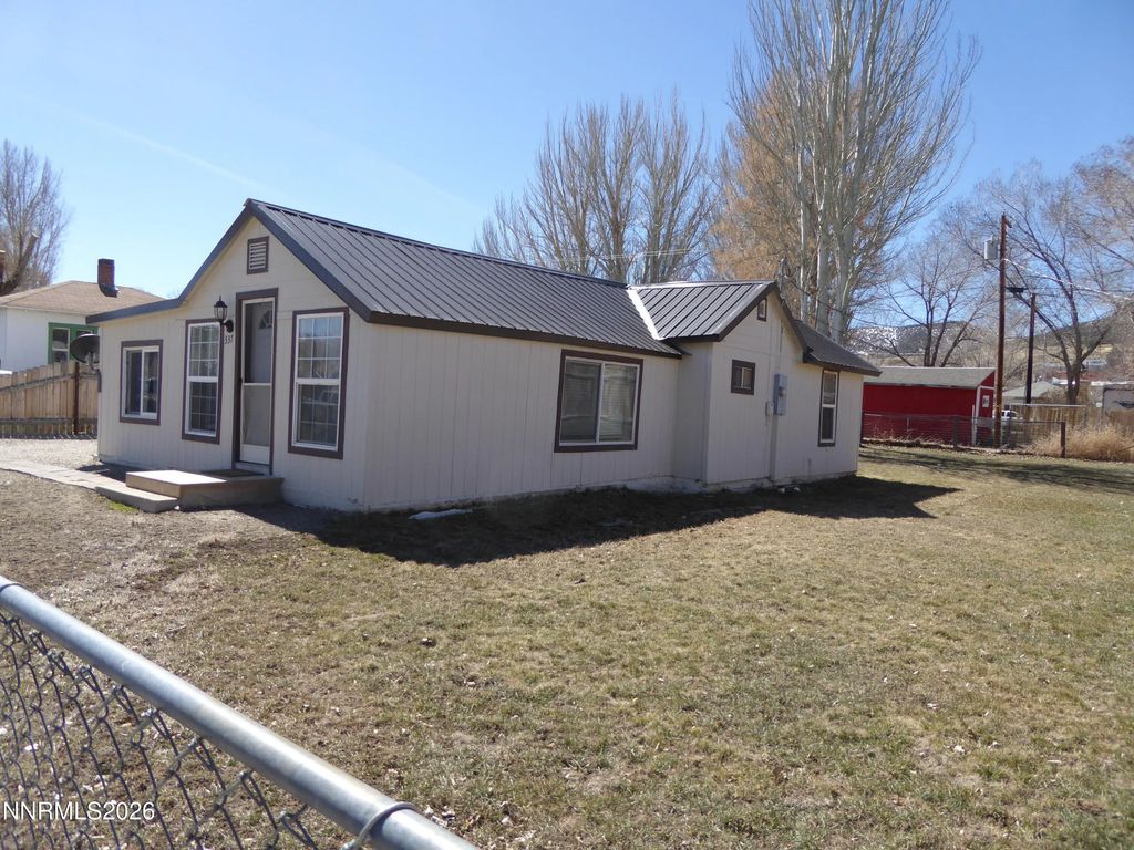 337 Ogden Avenue, Ely