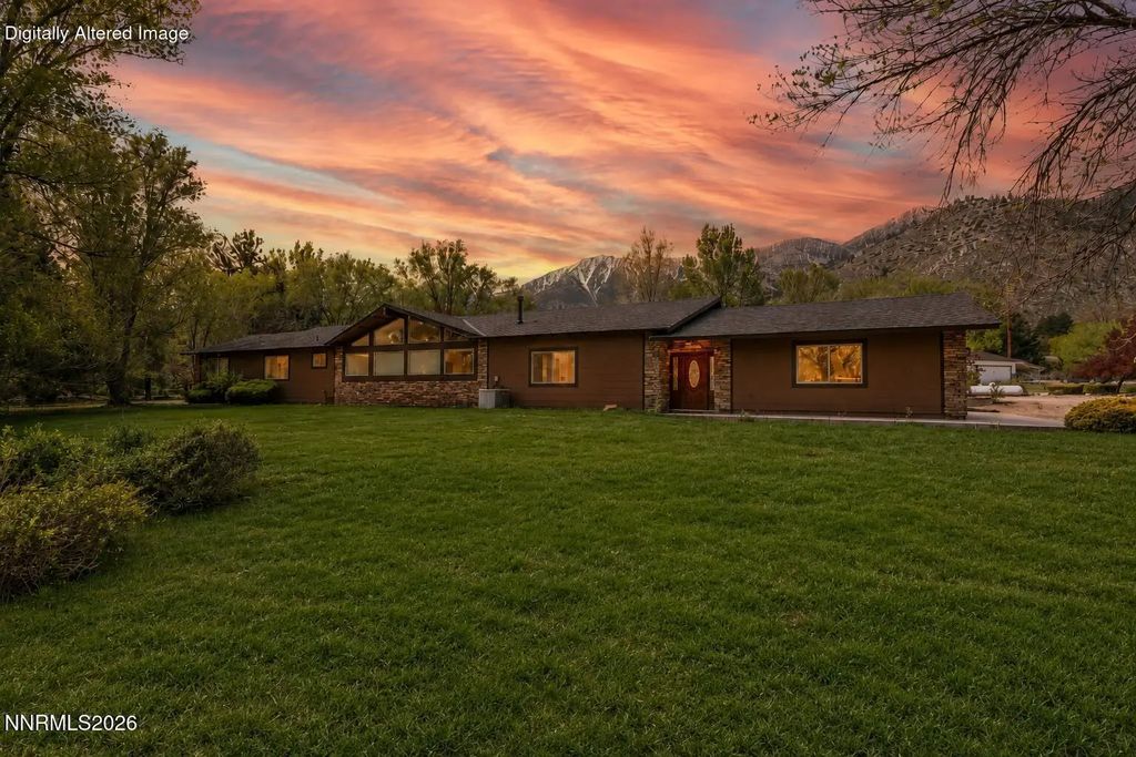 232 Beverly Way, Gardnerville