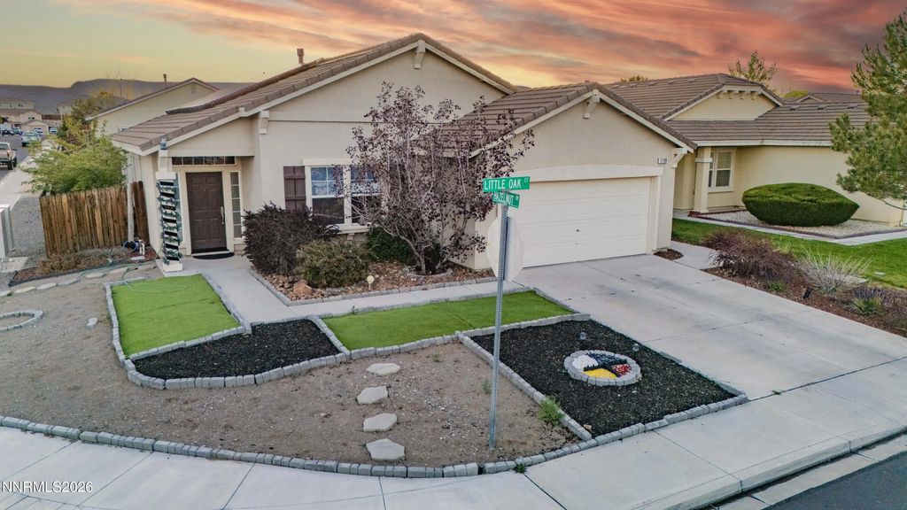1708 Little Oak Court, Fernley