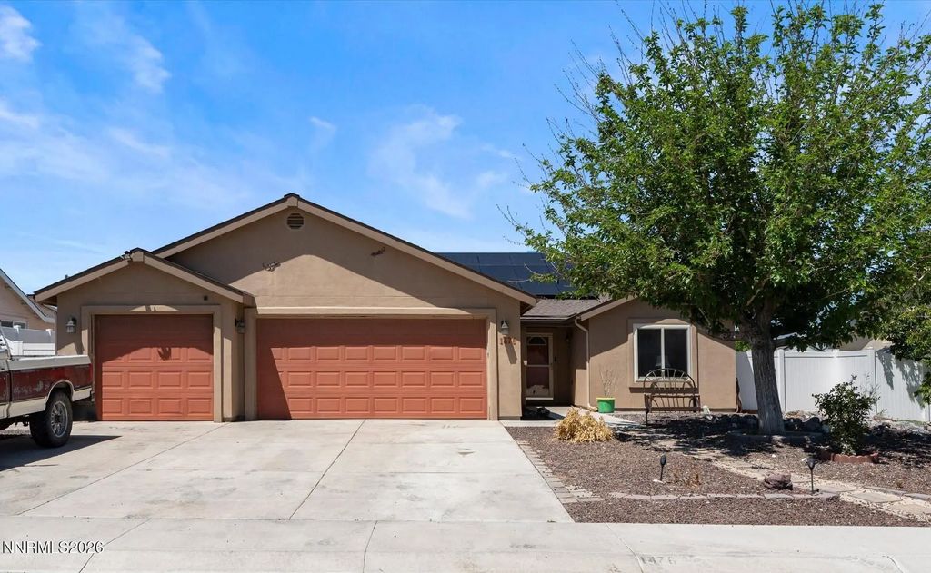 1476 Grey Bluffs Drive, Fernley