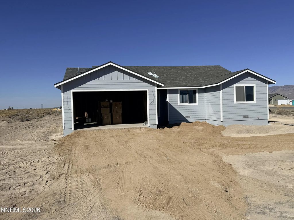 435 Emerald Court, Battle Mountain