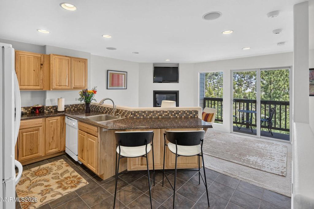 111 Tramway Drive 3-a, Stateline