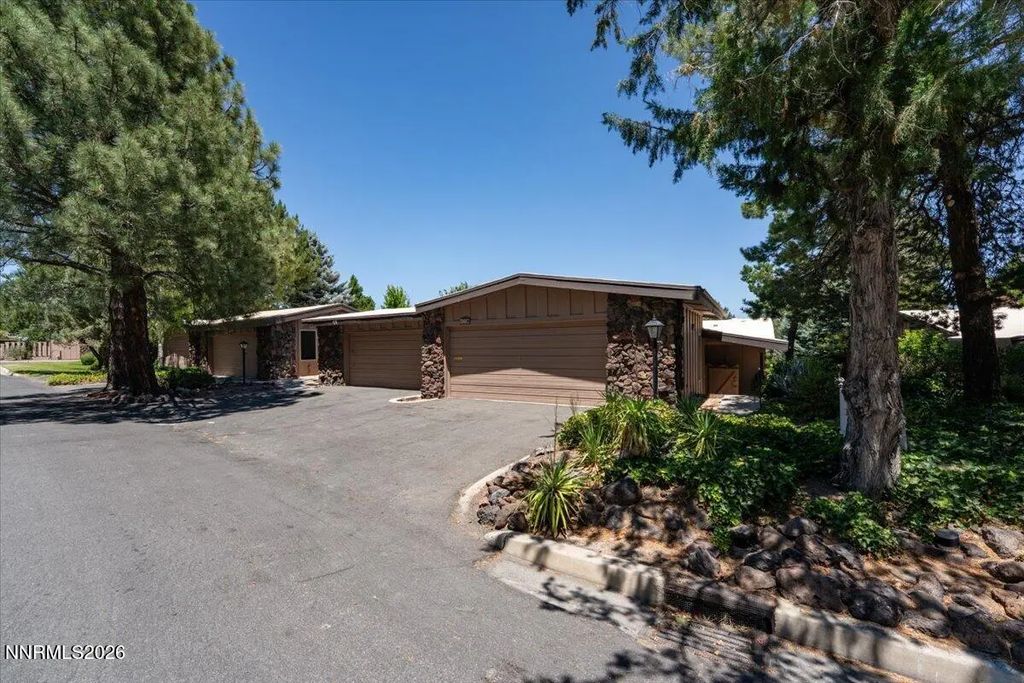 176 Lake Glen Drive Drive, Carson City