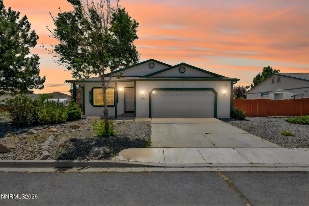 17704 Georgetown Drive, Reno