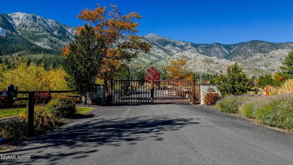 285 Sierra Country Circle, Gardnerville
