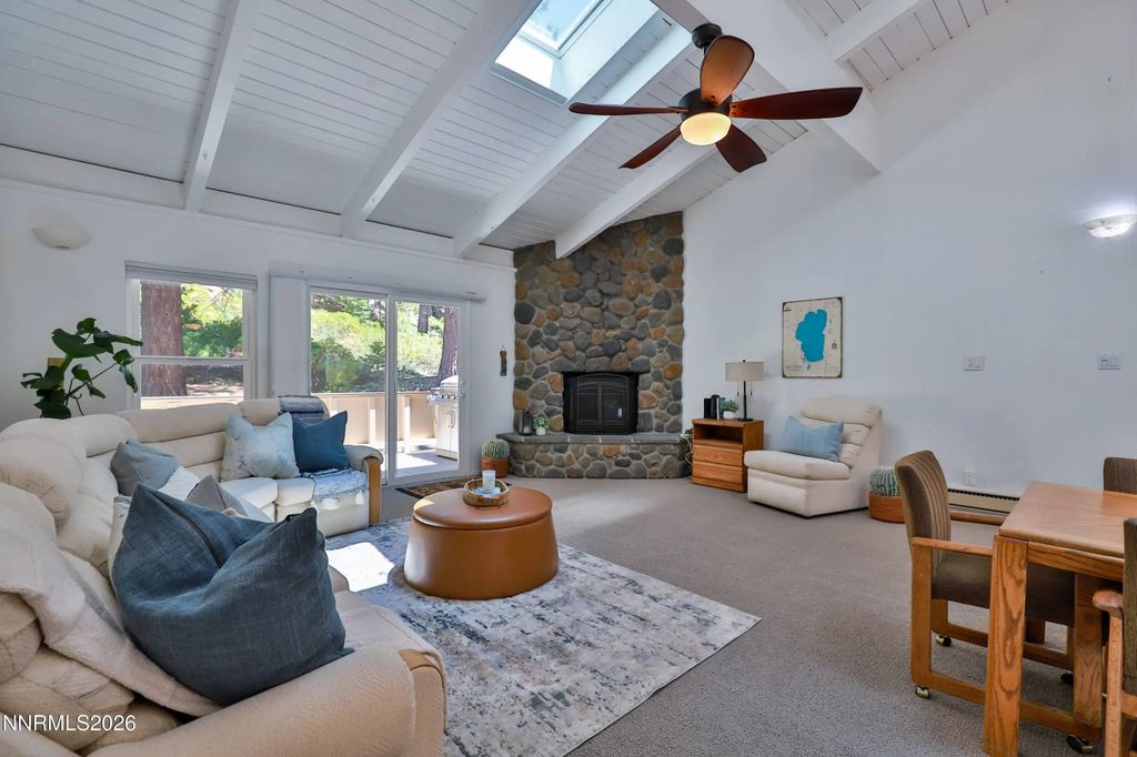 321 Ski Way 105, Incline Village