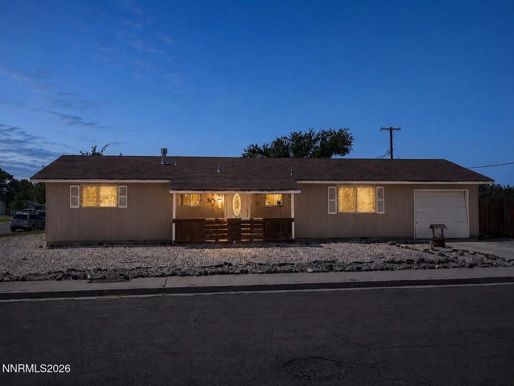 215 N Allen Street, Fallon