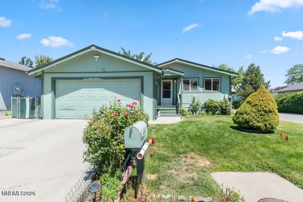 232 Avenue De La Bleu De Clair, Sparks