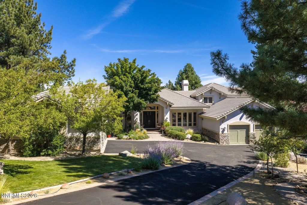 188 Carleton Court, Reno