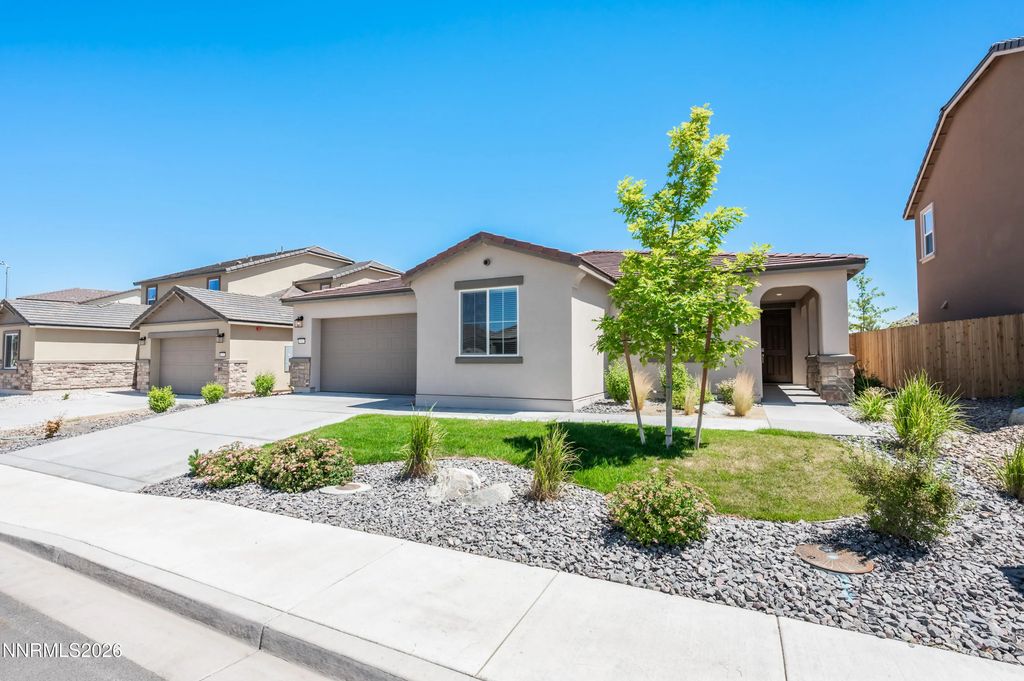 6782 Pilot Peak Court, Sparks