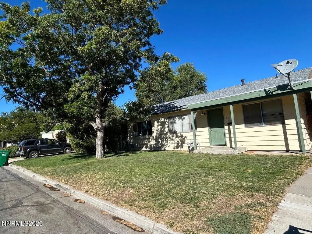 2036 W Sheffield Way, Carson City