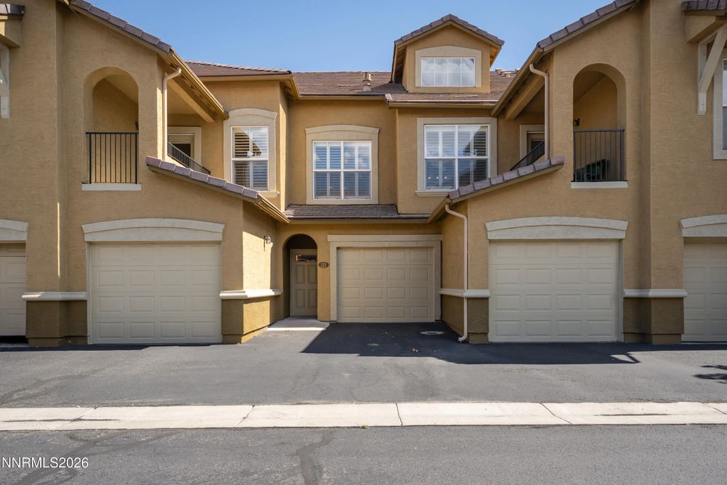 1325 S Meadows Parkway # 122, Reno