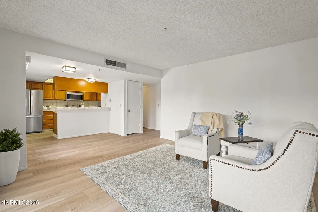 3095 Lakeside Drive 213, Reno