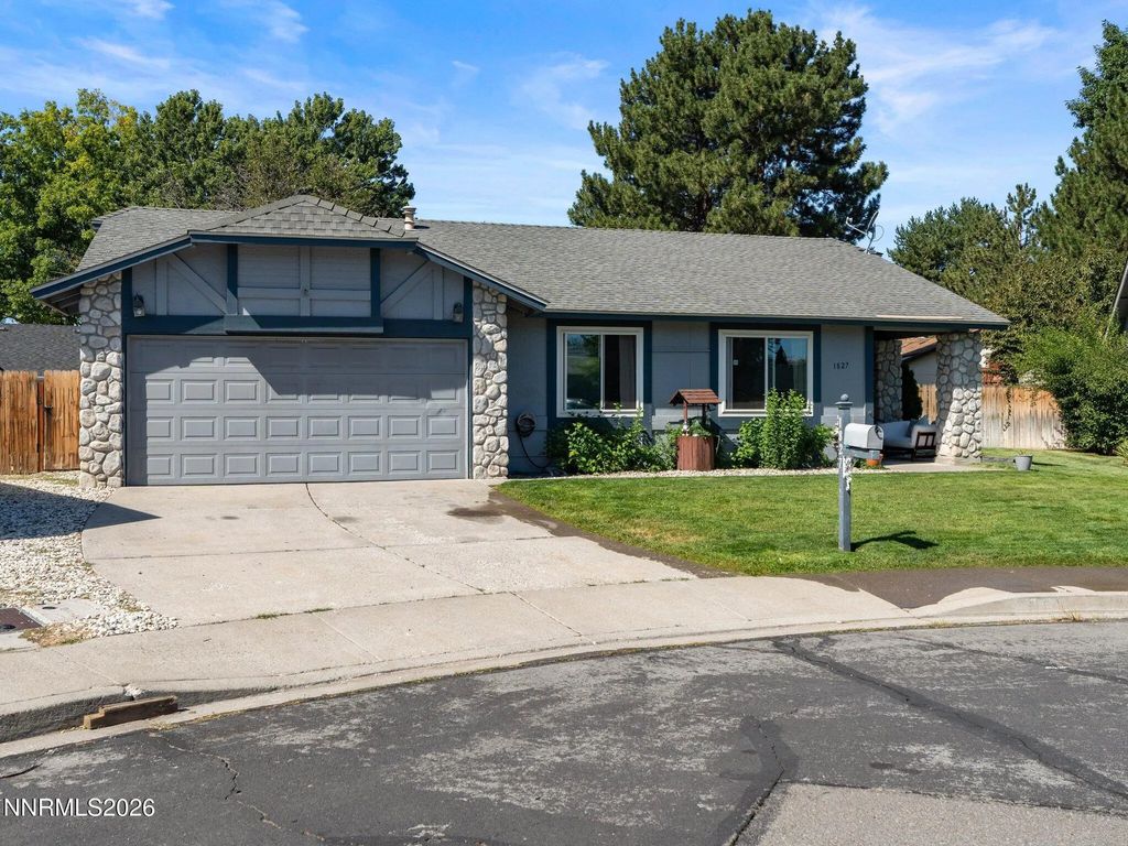 1827 Topeka Court, Sparks