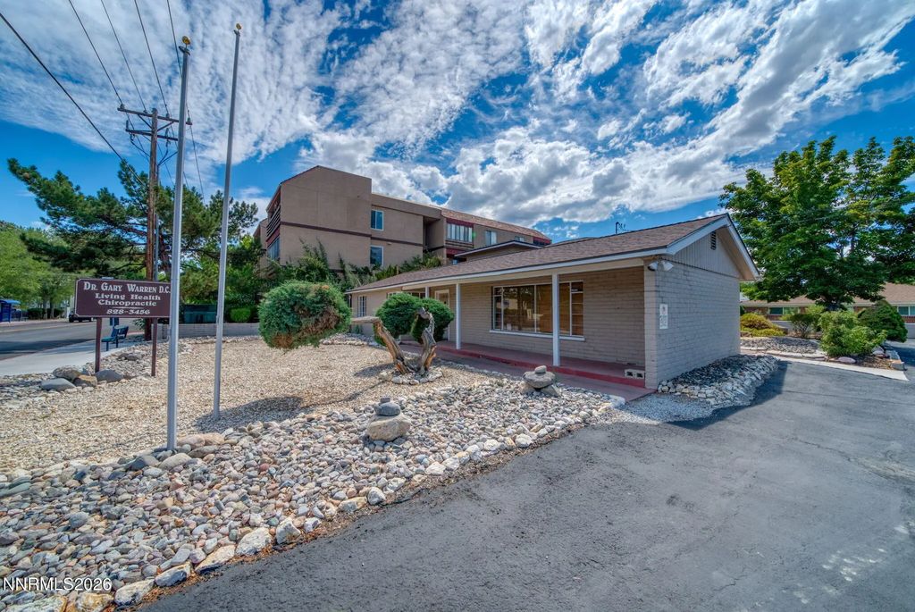 3045 Lakeside Drive, Reno