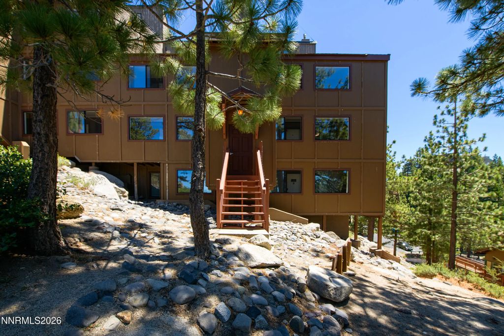 759 Boulder Court G, Stateline
