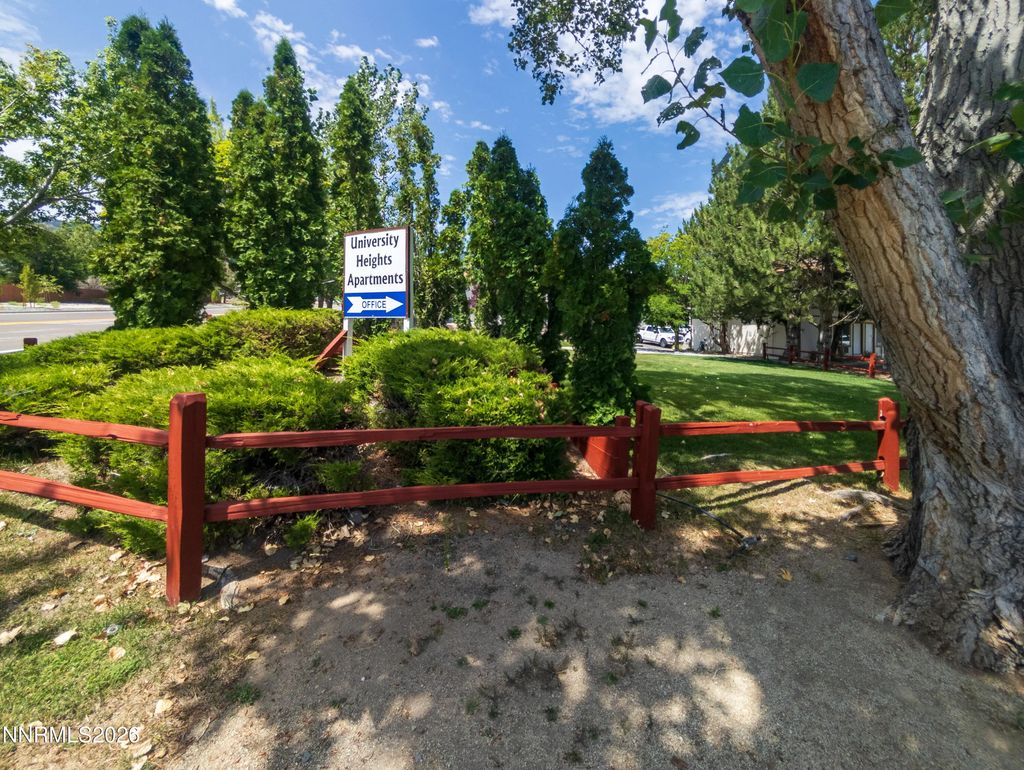 2060 W College Parkway, Carson City