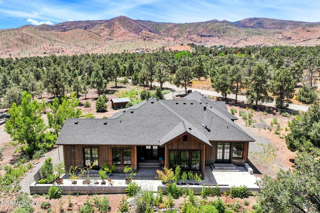 921 Karnes Drive, Gardnerville