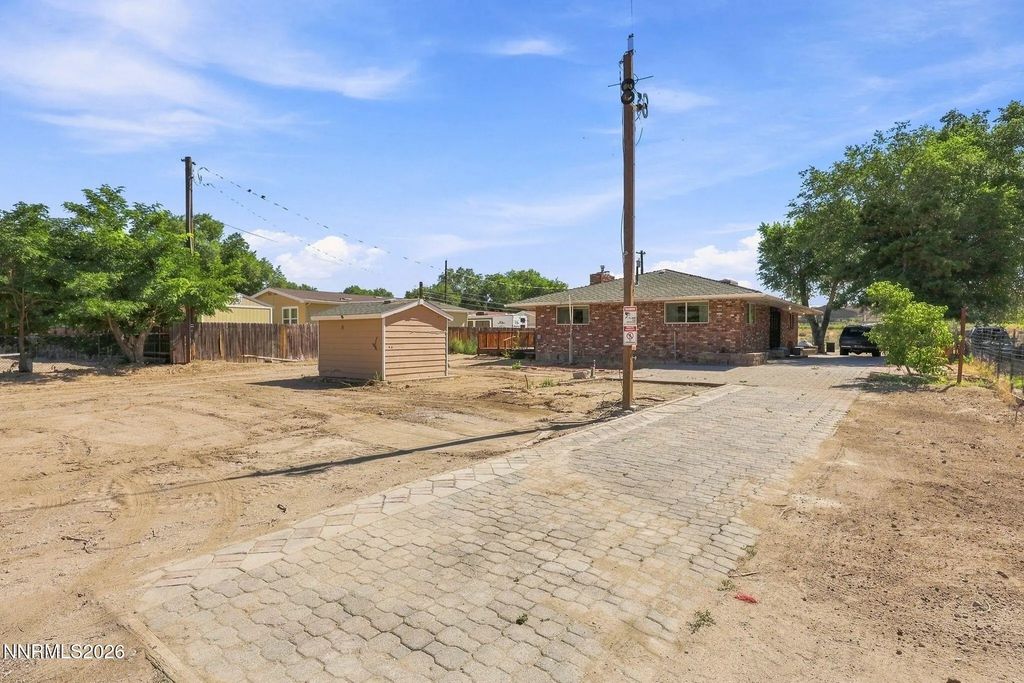 5364 Woods Drive, Sun Valley