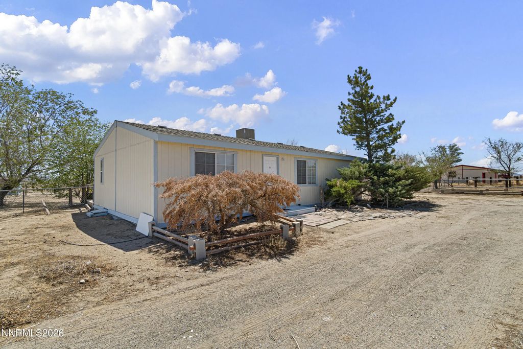 4210 Deodar Street, Silver Springs