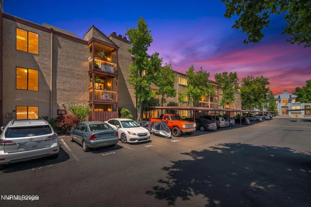 2955 Lakeside Drive 319, Reno