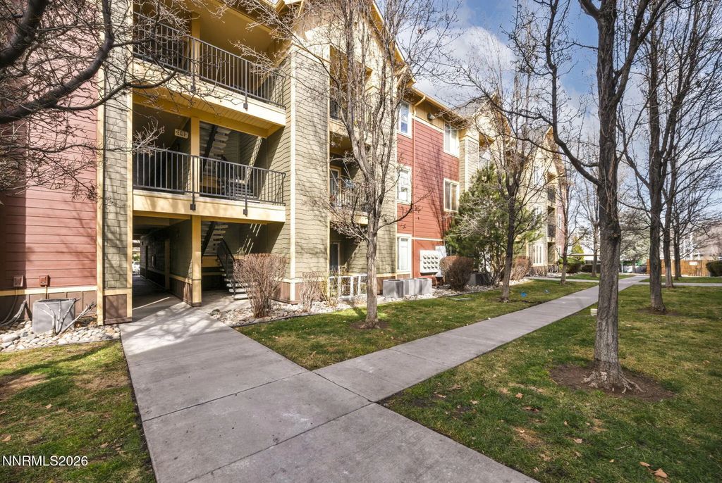 1450 Idlewild Drive Unit 1133, Reno