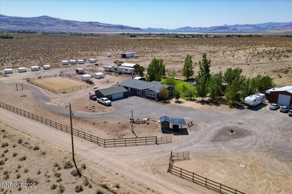 10815 Iroquois Trail, Stagecoach
