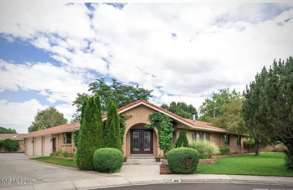 1616 Belarra Drive, Minden