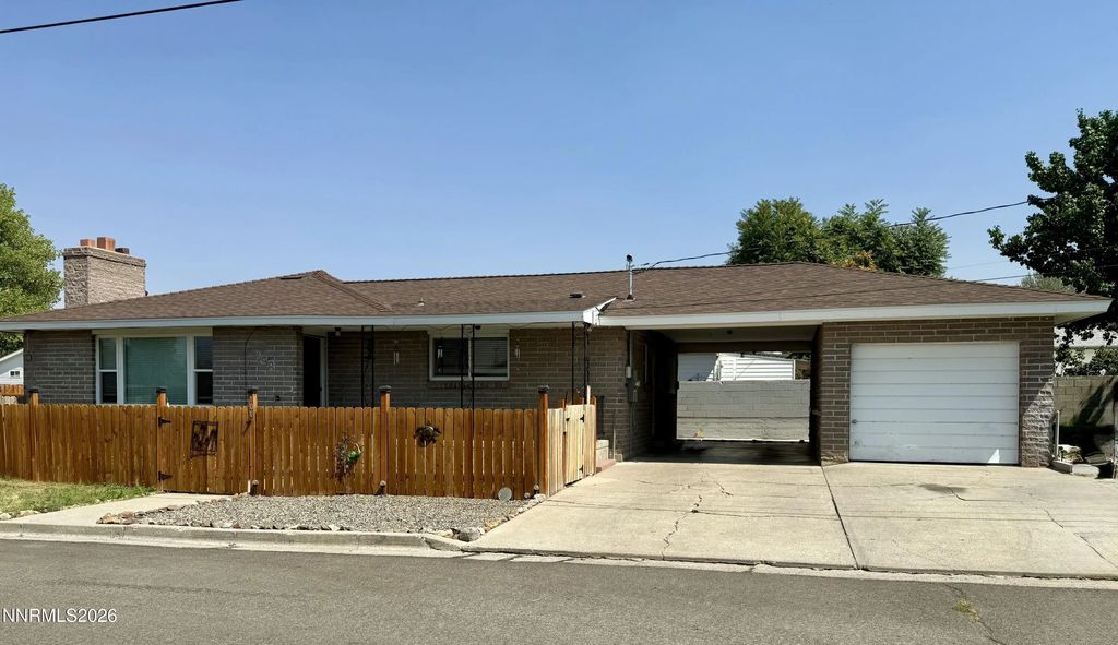 100 Pleasant Street, Winnemucca