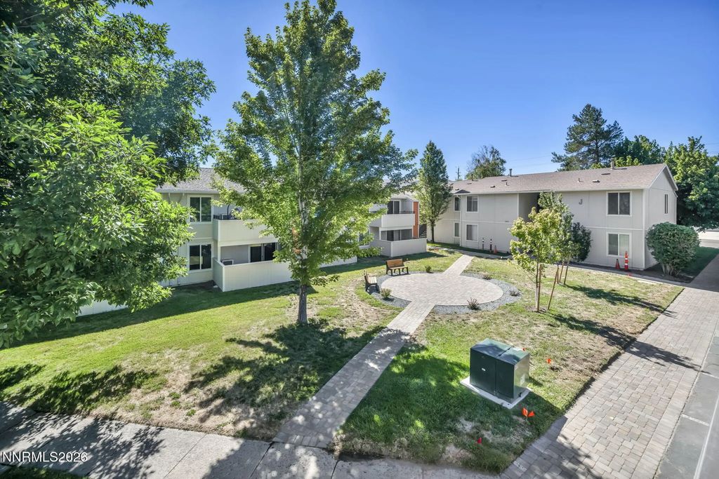 400 S Saliman Road Apt 86, Carson City