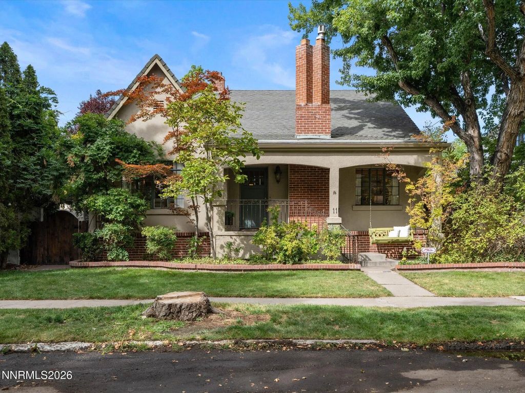 11 Bret Harte Avenue, Reno