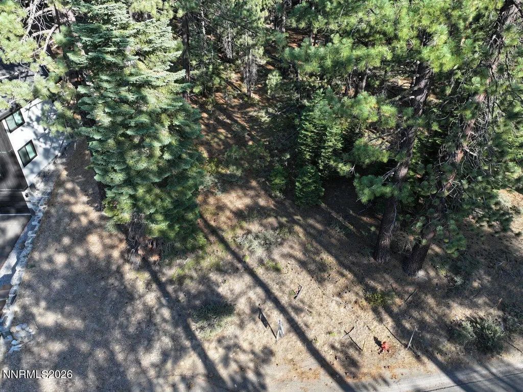1389 Pioneer Trail, South Lake Tahoe