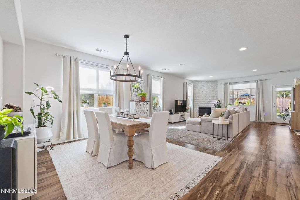 736 Iron Stirrup Court, Sparks
