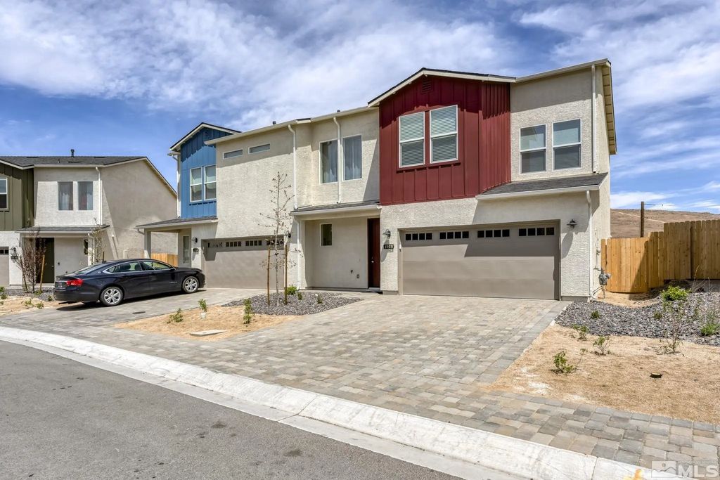 4928 Black Falcon Way, Sun Valley
