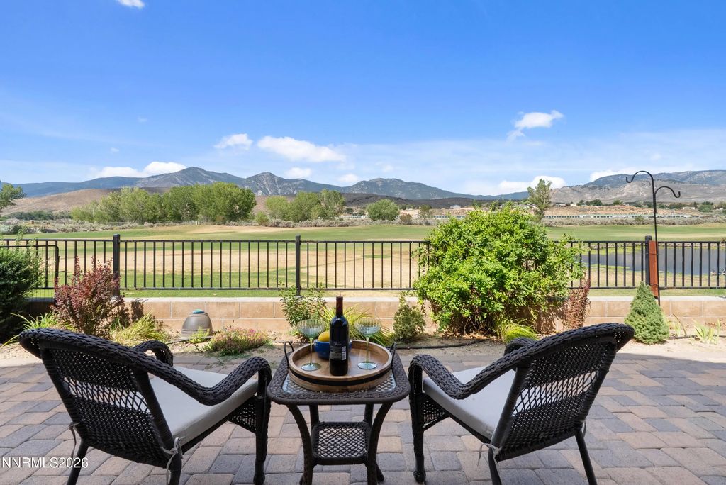 3272 Dog Leg Drive, Minden