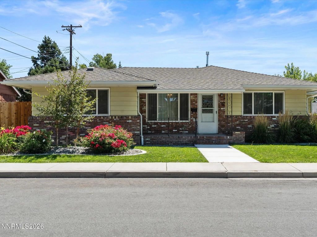 1590 York Way, Sparks