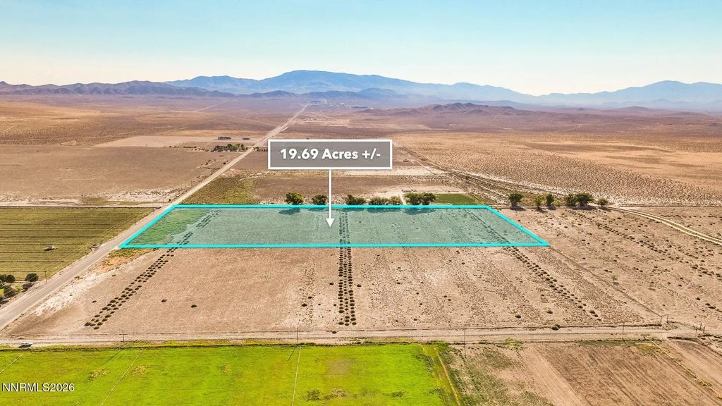E Pursel Lane, Yerington