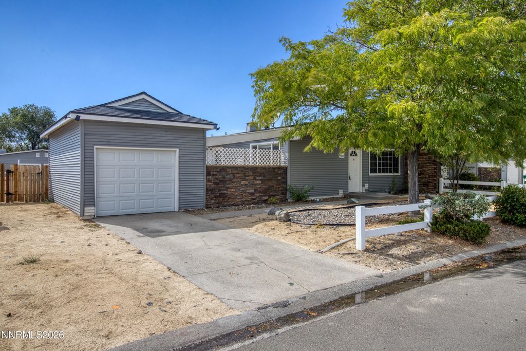 12101 Rocky Mountain Street, Reno