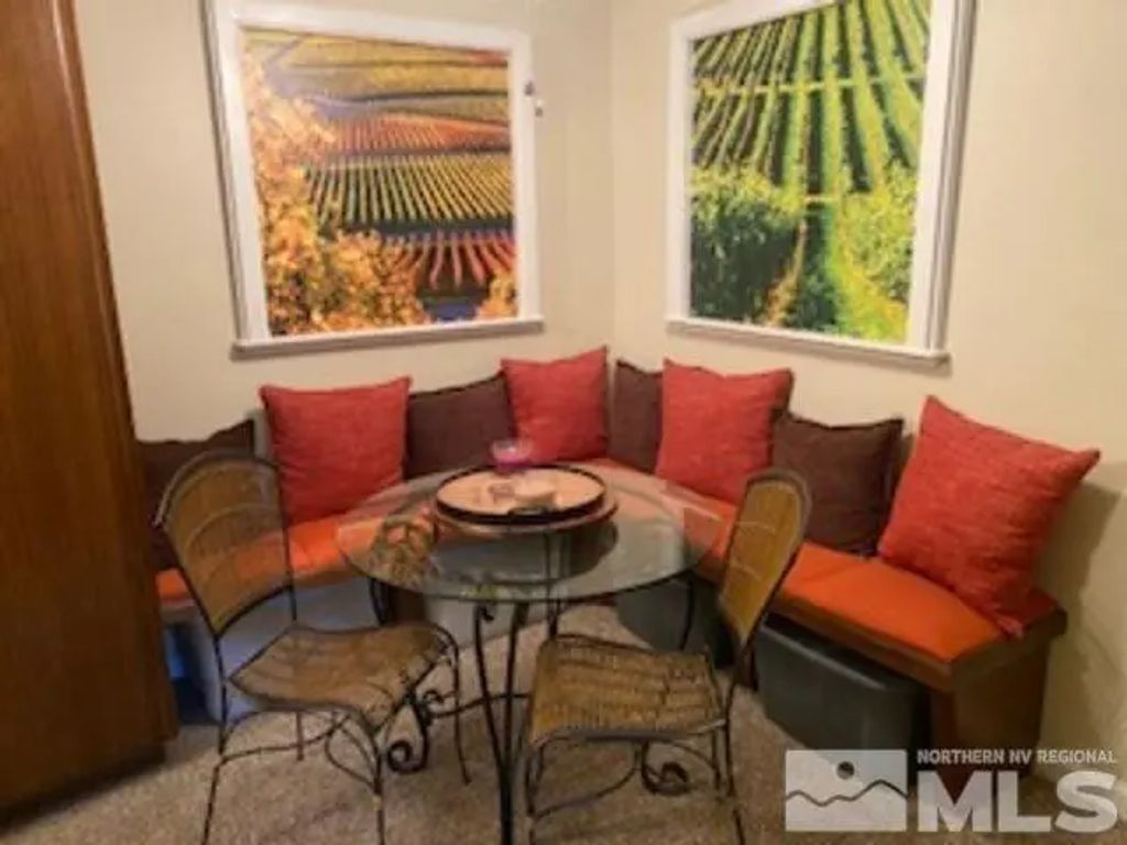 2955 Lakeside Drive Unit 220, Reno