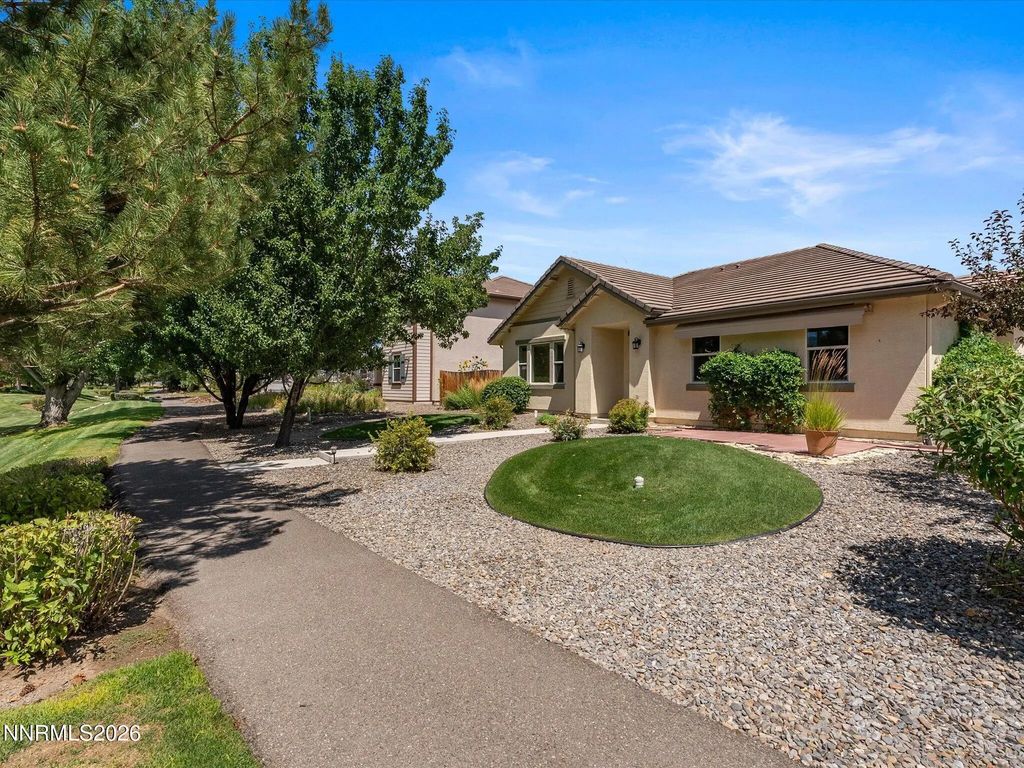 1106 Fiore Court, Minden