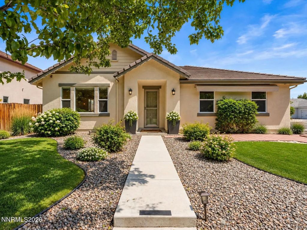 1106 Fiore Court, Minden