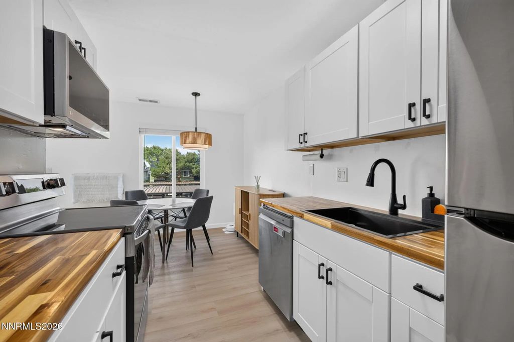 4606 Neil Road Apt 202, Reno