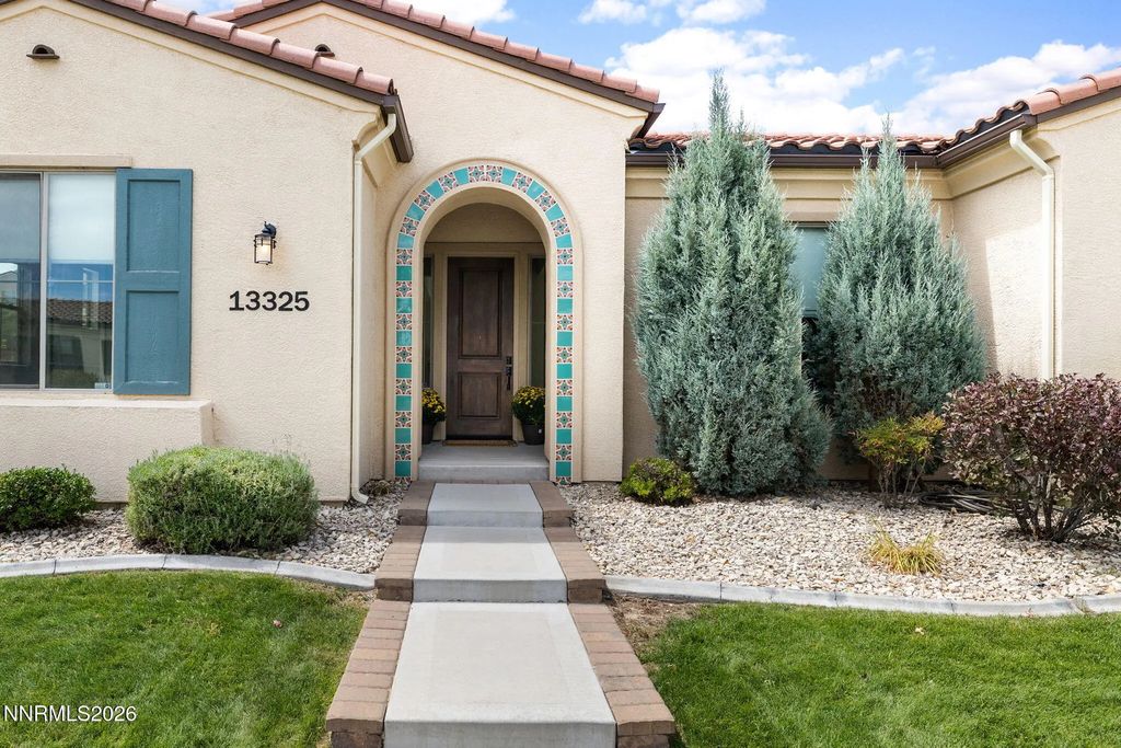 13325 Crest Valley Drive, Reno